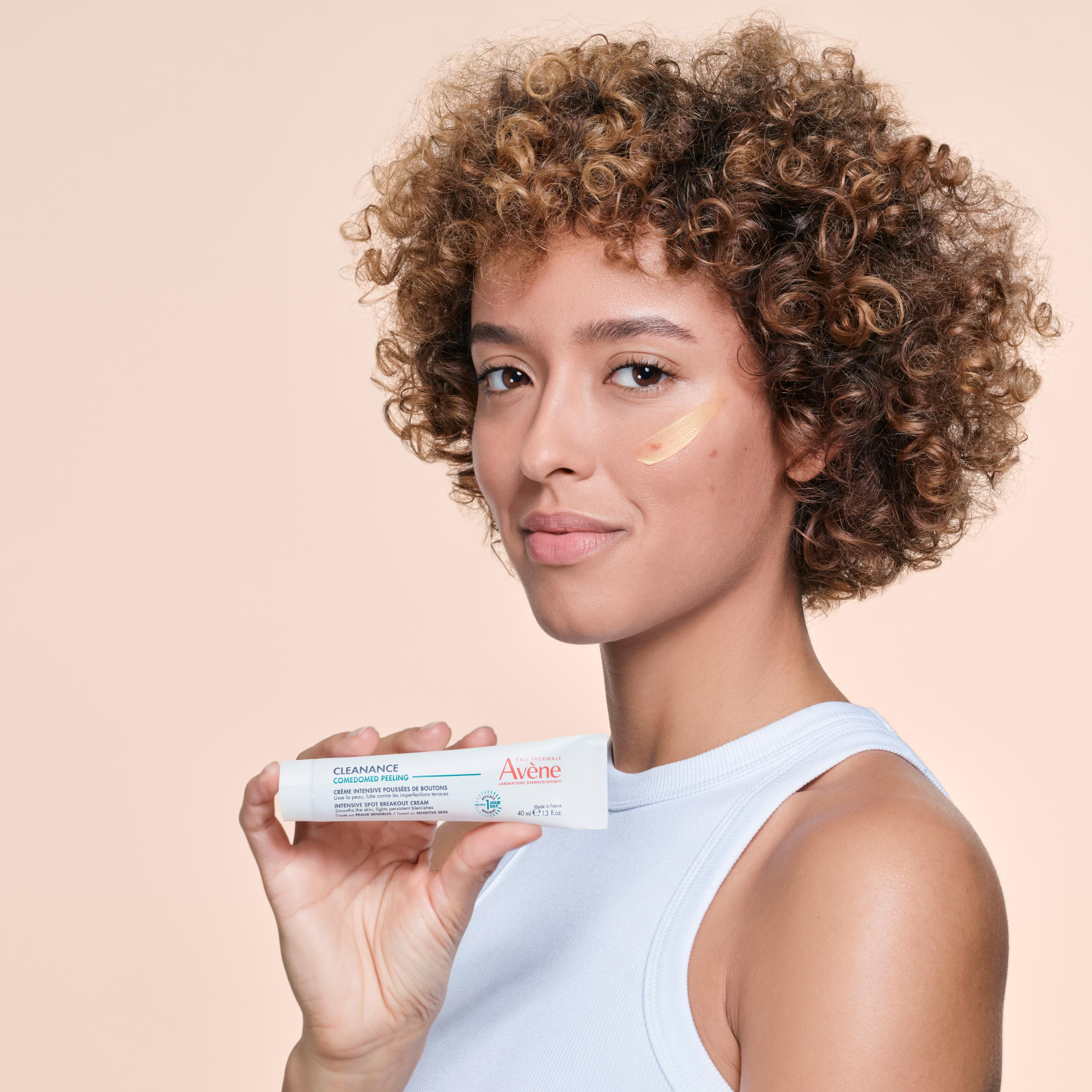 Soin exfoliant contre l’acné